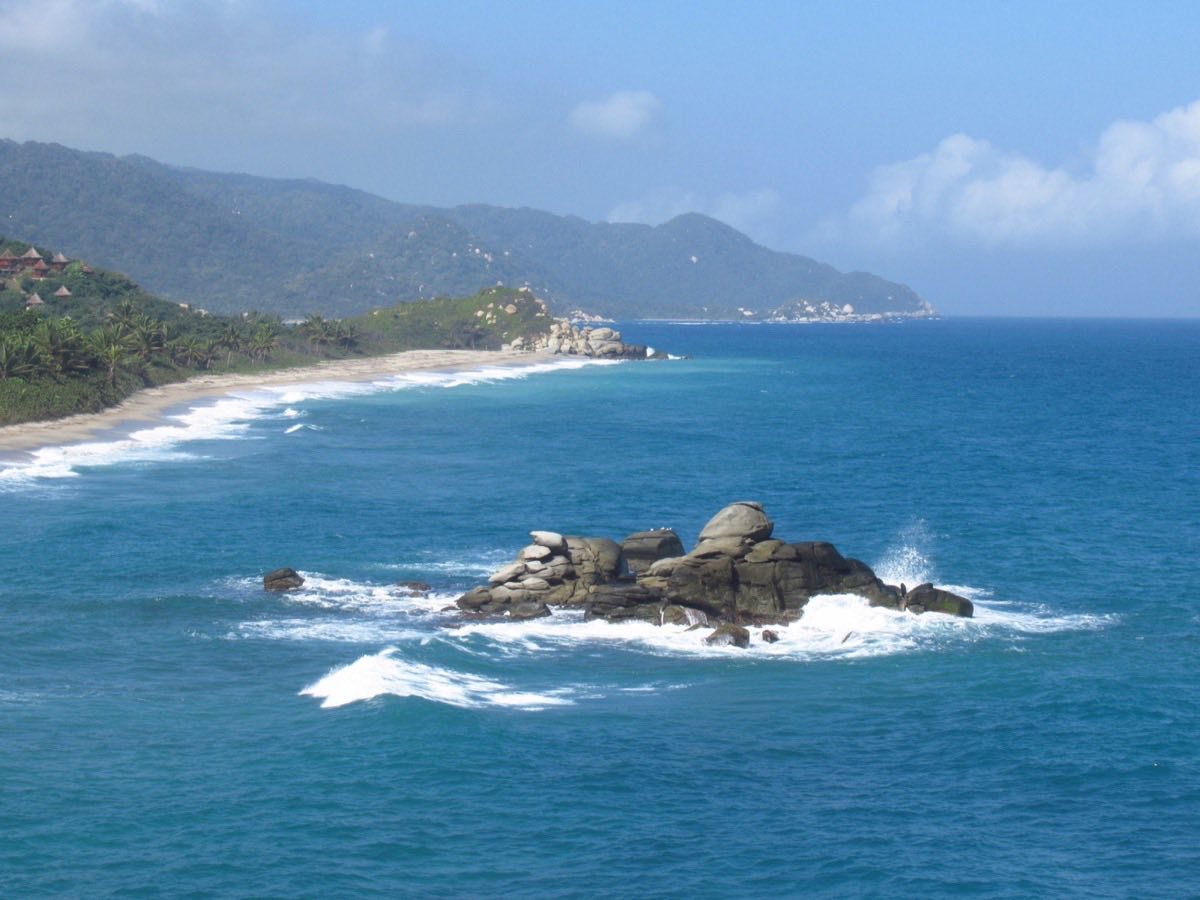 Plage du parc national Tayrona pendant la saison sèche en Colombie